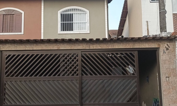 Guilhermina House | House in Guilhermina in Praia Grande-SP. Pets are welcome.