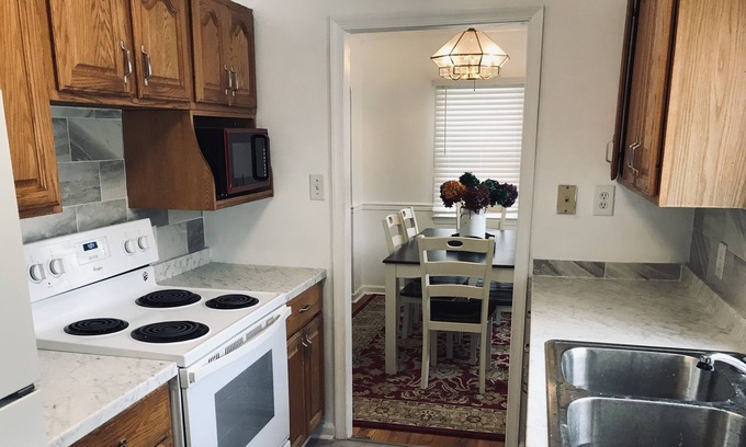 Dover House | House Close to Bayhealth Kent Campus, Speedway, AFB and beaches