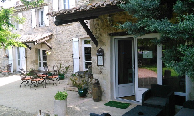 La Baume-de-Transit House | House-Comfort-Private Bathroom-Countryside view-Mas piscine ,boulodrome