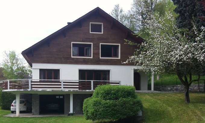 Borderes-Louron Ski Chalet | House/Cottage for 8, ideal family or friends