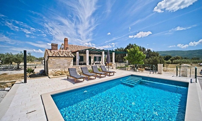 Praznica House | House Diana (112231-K1) - Pucisca - island Brac