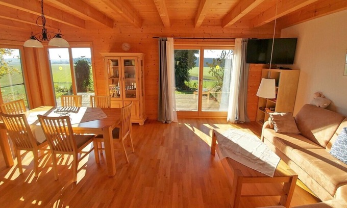 Traunreut Apartment | House Efeu 90m², up to 6 persons, 3 separate bedrooms