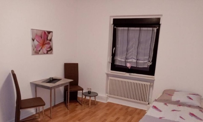 Mittelstadt Apartment | House Elbert
