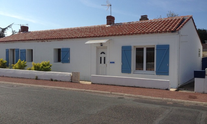 La Gueriniere House | House, enclosed garden, beach 10 min, 2 keys, Wifi, electric vehicle terminal.