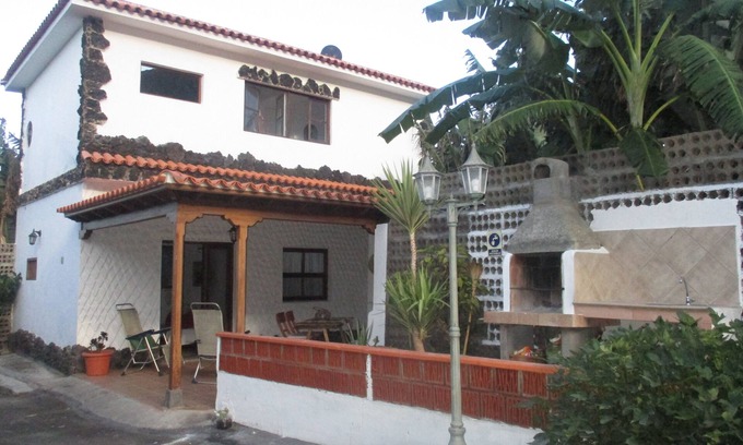 Fuencaliente de la Palma Cottage | House in a natural space near the sea.