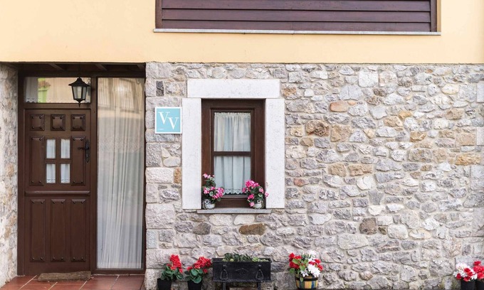 Llames de Pria House | House