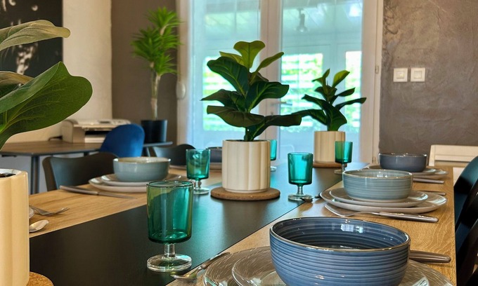 Chaumont House | House facing Palestra: veranda & enclosed garden. Pets welcome!