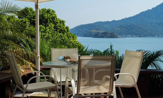 Marinas House | HOUSE FACING THE SEA, Praia do Café Condominium, Angra dos Reis