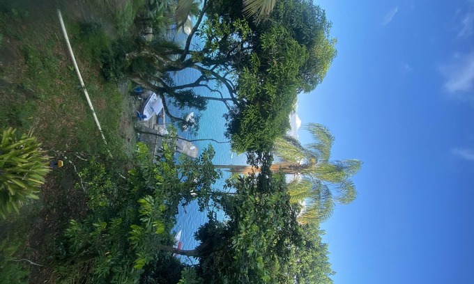 Mambucaba House | House facing the sea, located in the bay of Paraty.