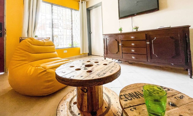 Lalinde House | House for Family & Groups