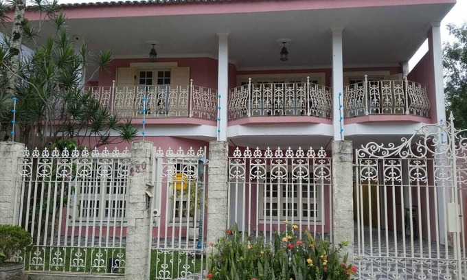 Arrastao House | HOUSE FOR NEW YEAR'S EVE ON ARRASTÃO BEACH