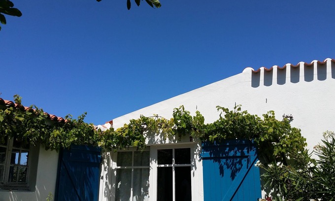 Ile d'Yeu House | HOUSE FOR RENT ILE D'YEU FACING THE SEA MAY/JUNE/JULY/SEPTEMBER