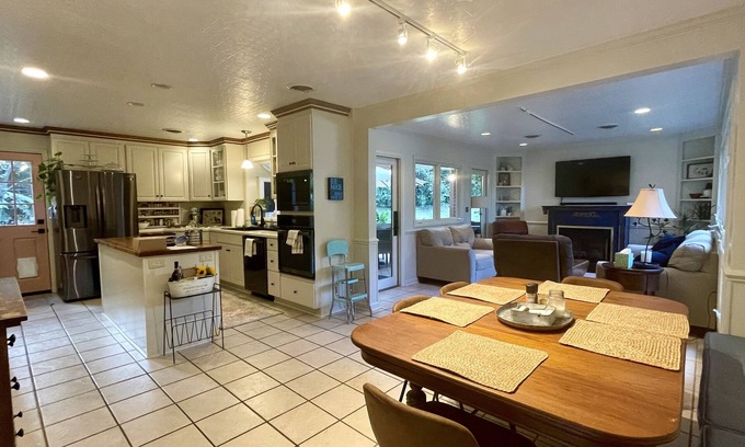 Blacksburg House | House for Special Events