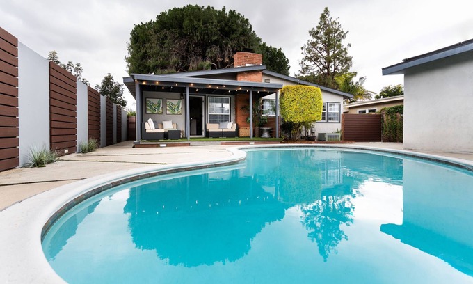 The Plaza House | House for travelers with children!