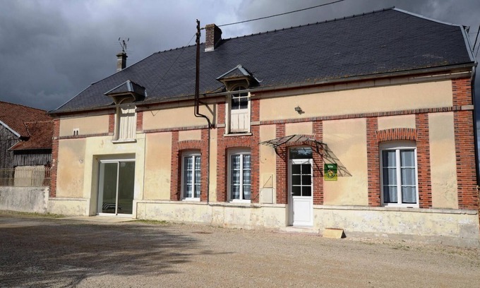 Barberey-aux-Moines House | House