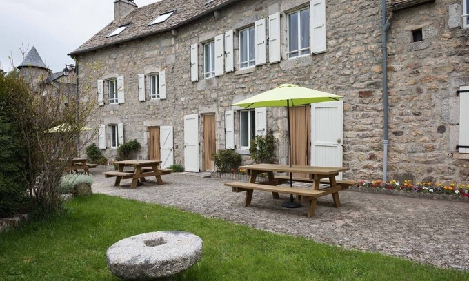 Le Bacon House | House