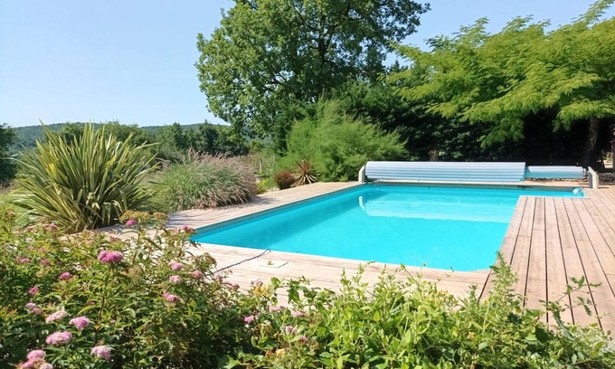 Saint-Front-sur-Lemance House | House near Bonaguil castle with private pool