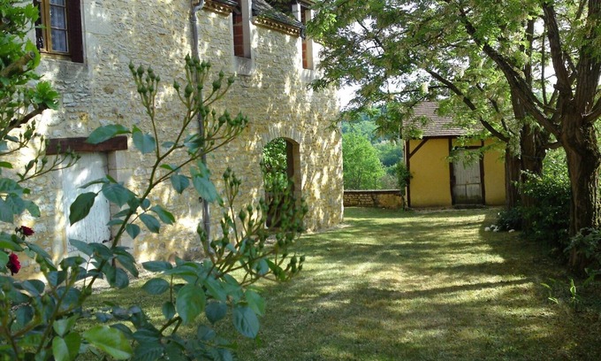 Saint-Martial-de-Nabirat House | House with garden