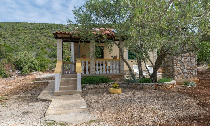 Dobropoljana House | House Grosso (26791-K1) - Dobropoljana