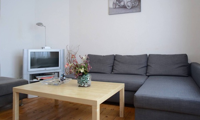 Hommert House | House Hommert 5 Large Bedrooms 10 Single Beds-Wifi