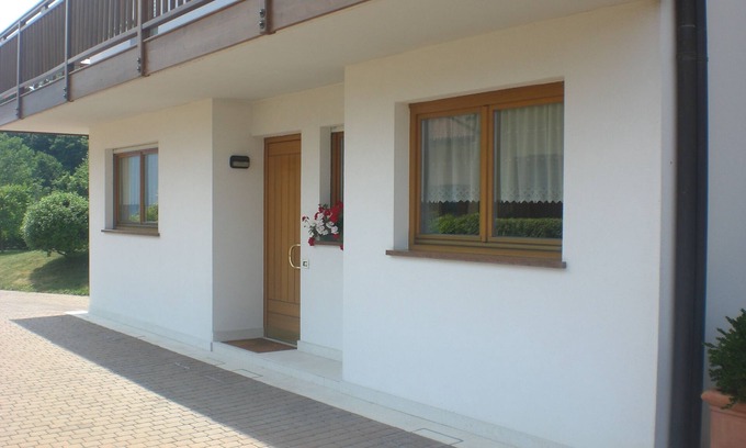 Roncegno Apartment | HOUSE HUELLER APARTMENT IN A QUIET AREA WITH LARGE GARDEN