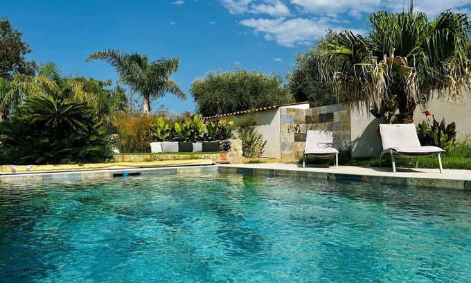 Argeles-sur-Mer House | House in a tropical garden