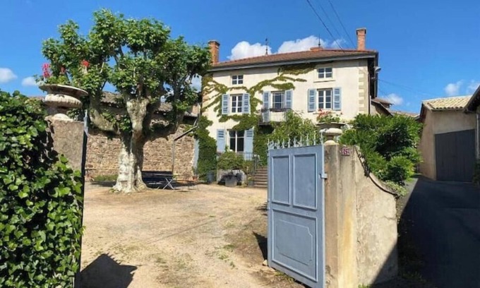 Regnie-Durette House | House in Beaujolais village