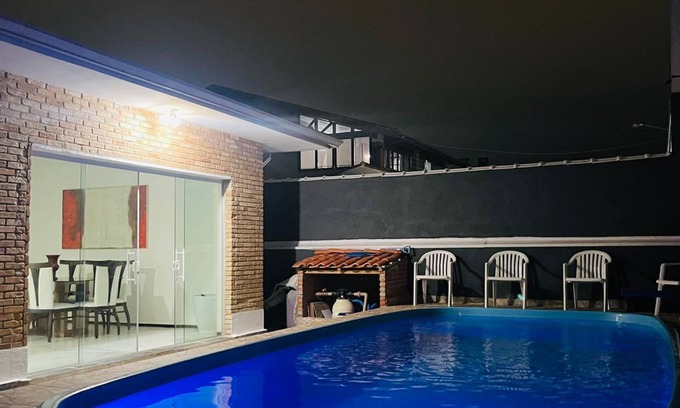 Indaia House | House in the center with swimming pool