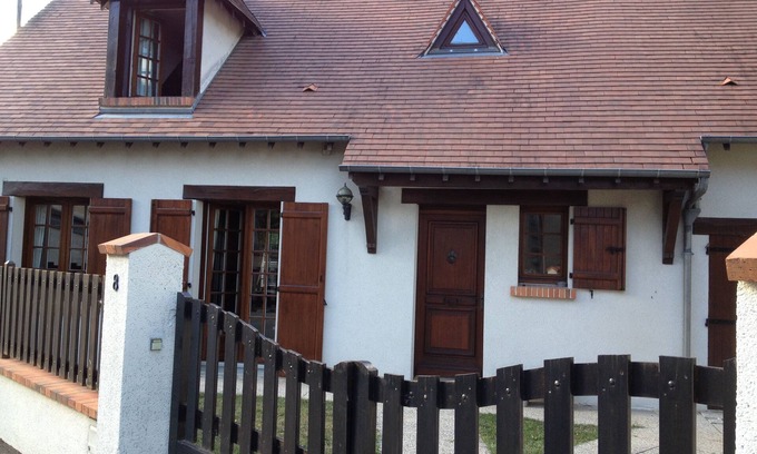 Chouzy-sur-Cisse House | House in chouzy sur cisse with garden and jacuzzi, between Blois and Chaumont