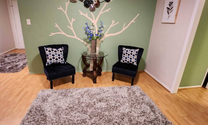 Crown Colony House | House in crown colony
