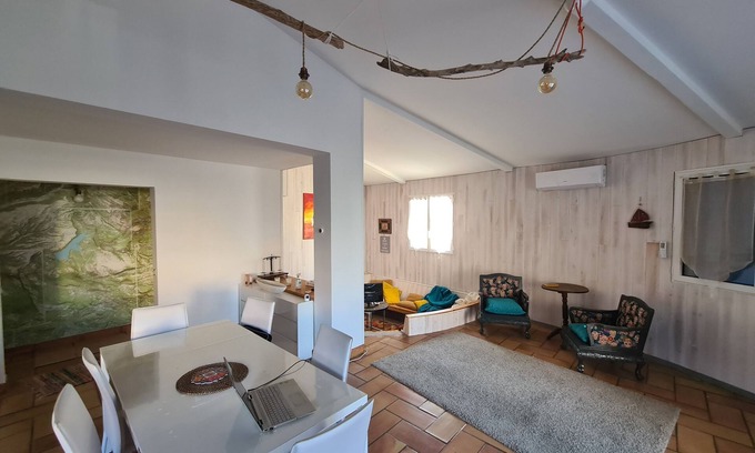 Les Salles-sur-Verdon House | House in the heart of the village 500 m from the lake
