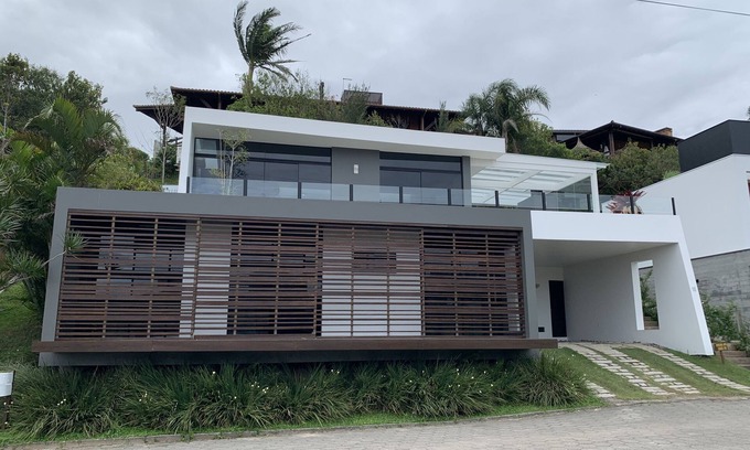 Morrinhos House | House in gated condominium Blue Sea