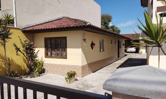 Guaratuba House | House in Guaratuba 70 meters from the beach