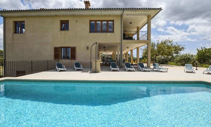 Moscari Villa | House in Majorca with Pool and Mountain Views