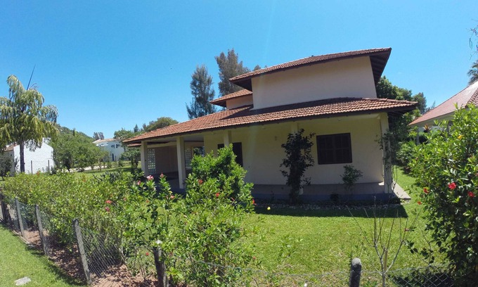 Lagoinha House | House in Praia da Lagoinha for 8 people - Cond Antares Club - Florianópolis