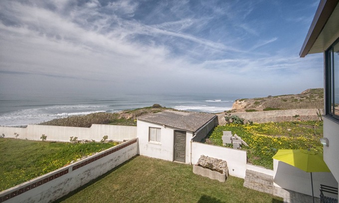 Vale Furado House | House In Quiet Location At Beach With 2 Parking Spaces