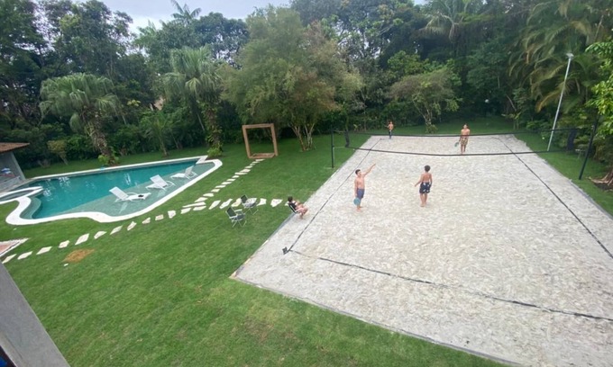 Riviera de Sao Lourenco House | House in Riviera, 600 meters from the beach: swimming pool, jacuzze and tennis court!