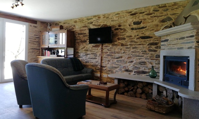 Lourenza House | House in the Village | 4 Double Rooms | Fireplace Terrace | Yard