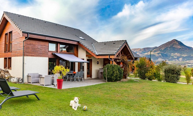 Ponsonnas Villa | House in the Alps/exceptional view