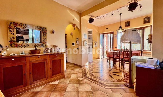 Lake Garda House | house in the archaeological area