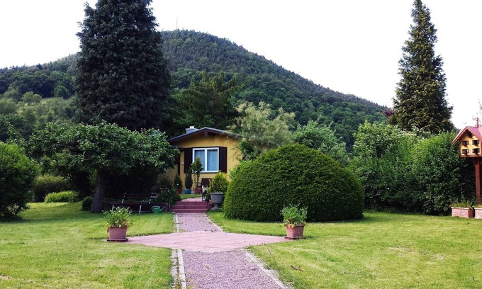 Weilbach House | House in the countryside