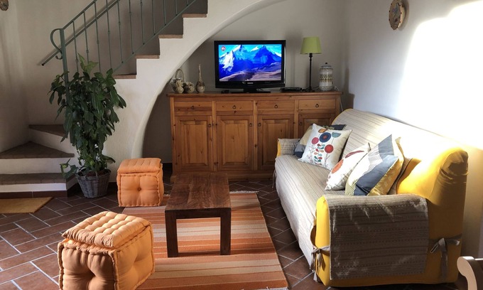 Teulada House | House in the countryside near the sea. Quiet ideal for children.
