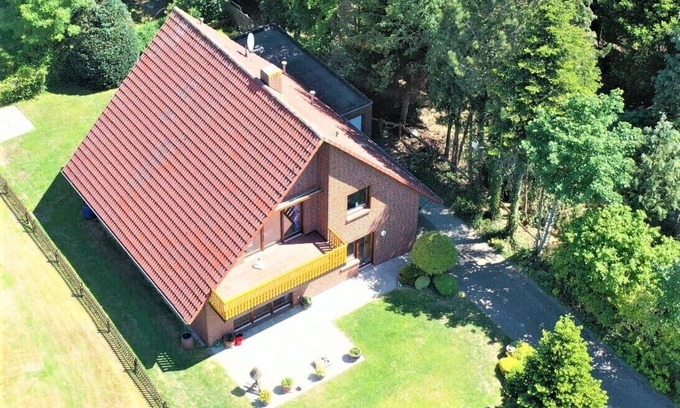 Detern Apartment | House in the countryside, first floor