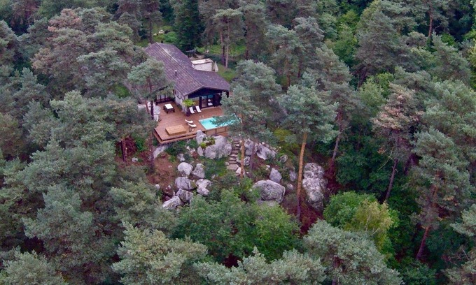 Maisse Villa | House in the forest 50km from Paris
