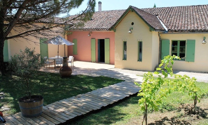 Gontaud House | House in the heart of our vineyard