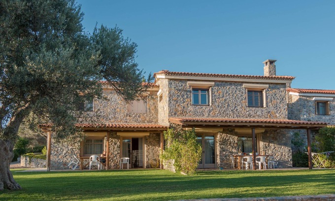 Paradise Beach House | House in tranquil olive grove - 200m from beach