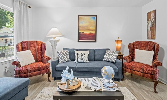 Villa Heights House | House in Trendy and Developed Neighborhood!