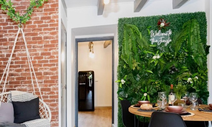 Montbrison House | ꧂ HOUSE "Jungle House" 90 m2/Montbrison *Overhead projector-Cinema-Games-Parking area