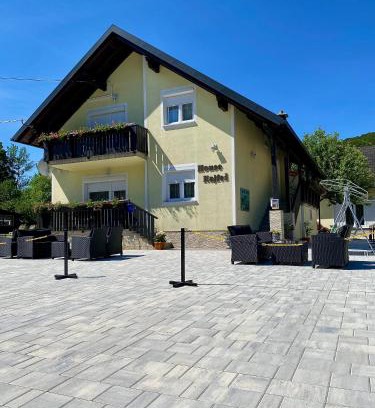 Jezerce House | House Kajfes