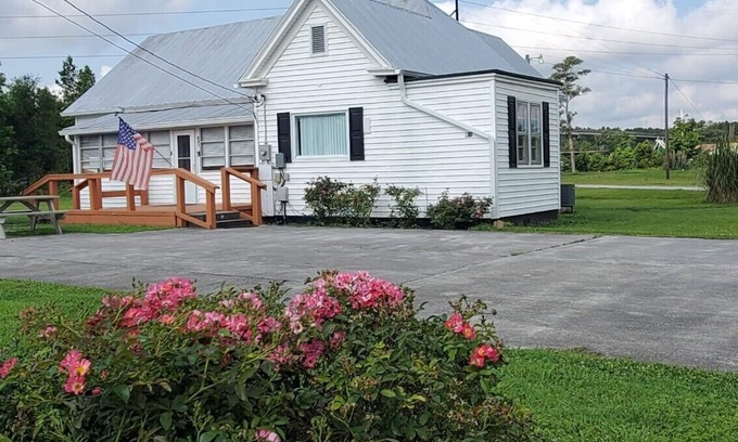 Core Creek House | House: Lower prices! Snowbirds Welcome! Bring your boat for fall fishing